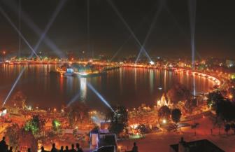 Kankaria Lake - Places to Visit & Tourist Attractions in Ahmedabad